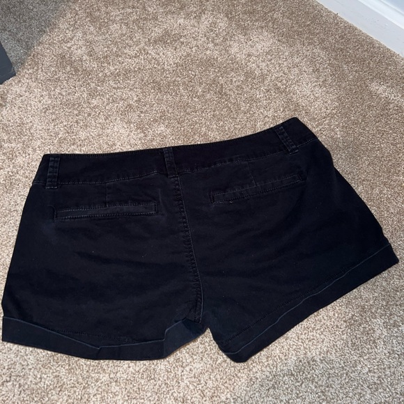 Express Double Button Shorts - Picture 3 of 3